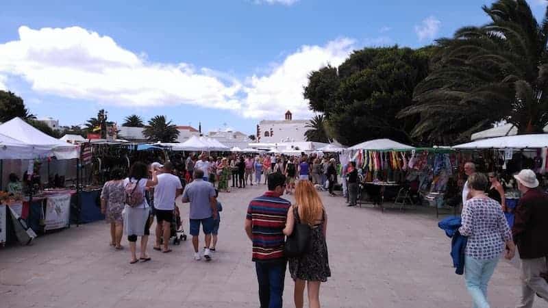 Guided tour of the Teguise market