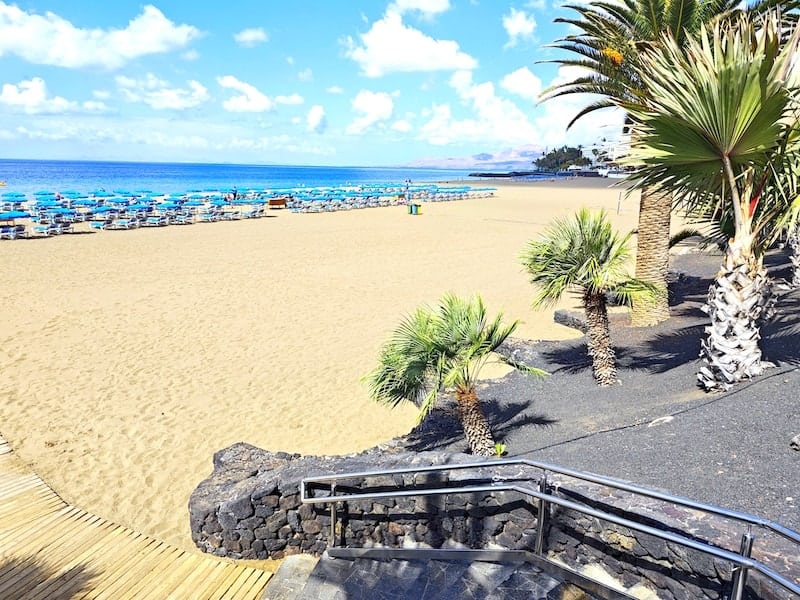 Puerto del Carmen beach