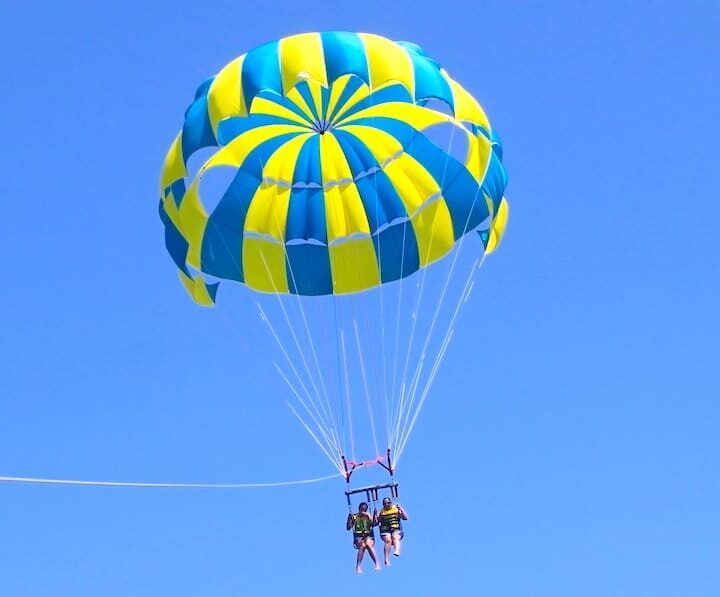 parasailing lanzarote