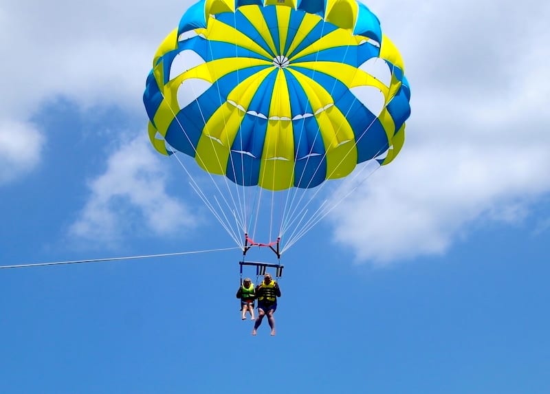 parasailing playa blanca